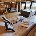 Tatry Mountain Glamp Z Jacuzzi *