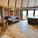 Tatry Mountain Glamp Z Jacuzzi * Zakopane