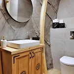 Tatry Mountain Glamp Z Jacuzzi Luxury tent