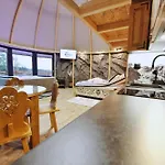 Tatry Mountain Glamp Z Jacuzzi Luxury tent