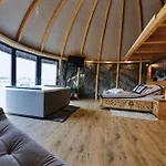 Tatry Mountain Glamp Z Jacuzzi * Zakopane
