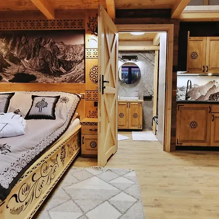 Tatry Mountain Glamp Z Jacuzzi * زاكوباني