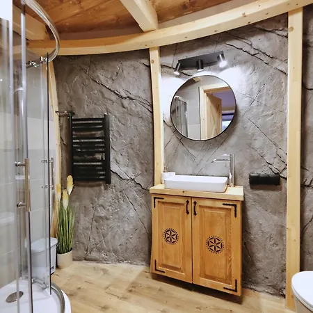 Tatry Mountain Glamp Z Jacuzzi * زاكوباني