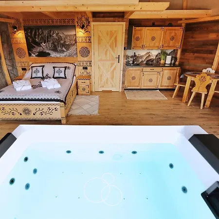 Tatry Mountain Glamp Z Jacuzzi زاكوباني