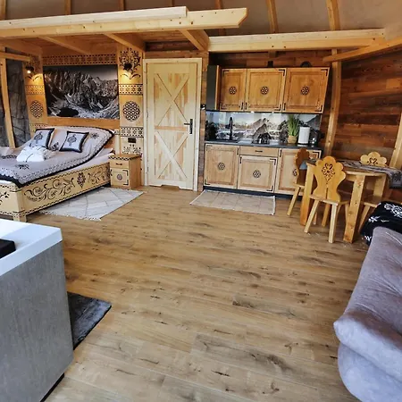 Luxury tent Tatry Mountain Glamp Z Jacuzzi Zakopane