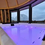 Роскошный шатер Tatry Mountain Glamp Z Jacuzzi
