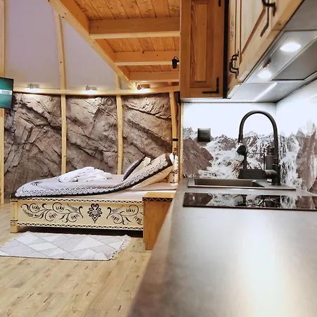 Tatry Mountain Glamp Z Jacuzzi Luksustelt *