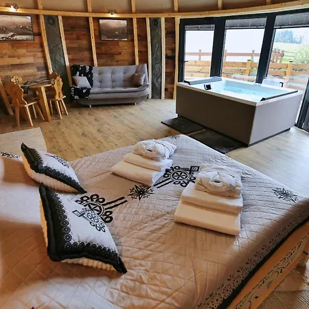 Tatry Mountain Glamp Z Jacuzzi *