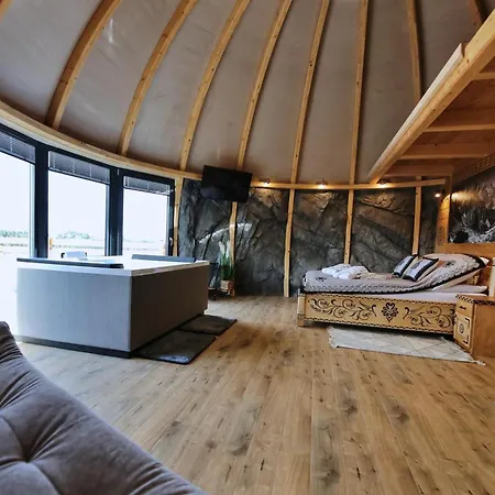 Tatry Mountain Glamp Z Jacuzzi * Zakopane